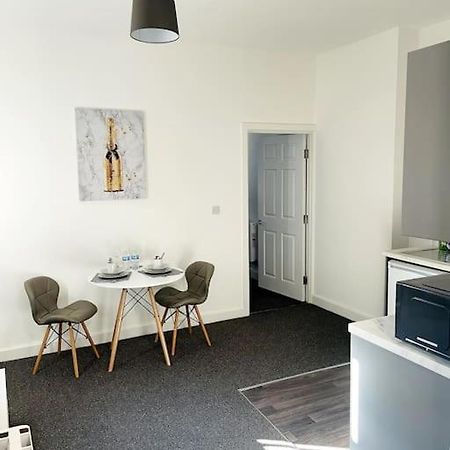 #10Bs 1 Bed Serviced Apartment Derby Exterior photo